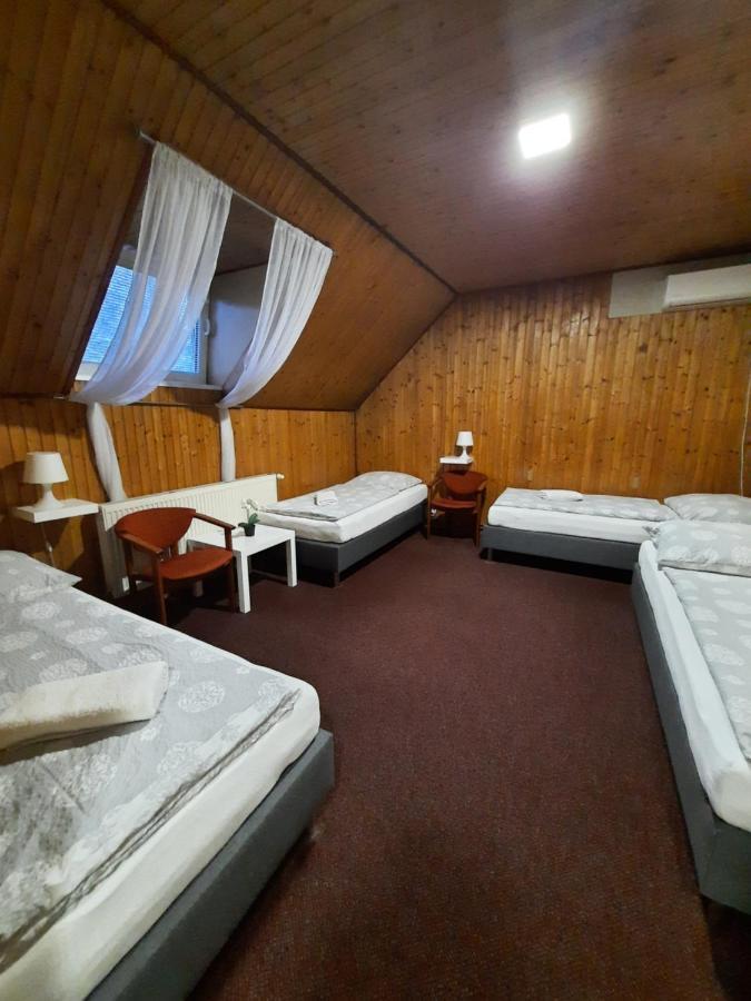 Hotel Borsicanka Havirov Exterior photo